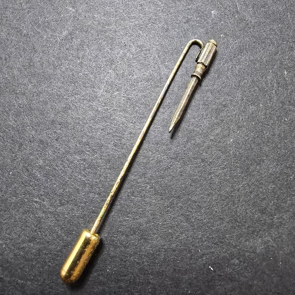 Vintage Miniature Screwdriver Stick Pin Gold Tone Tool Lapel Pin Unmarked 1940s